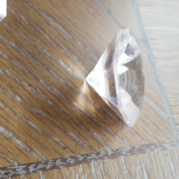 Decorations - Picture 4 of 6